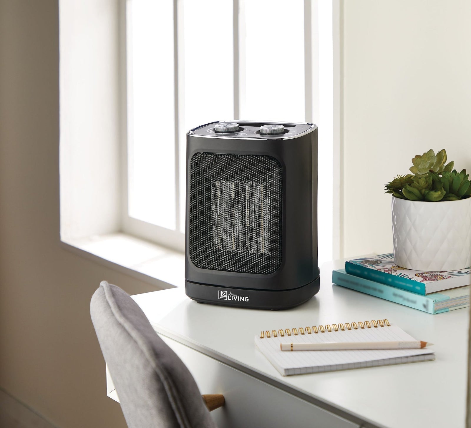 Oscillating 2-Setting Desk Heater K3D0 - product image 4